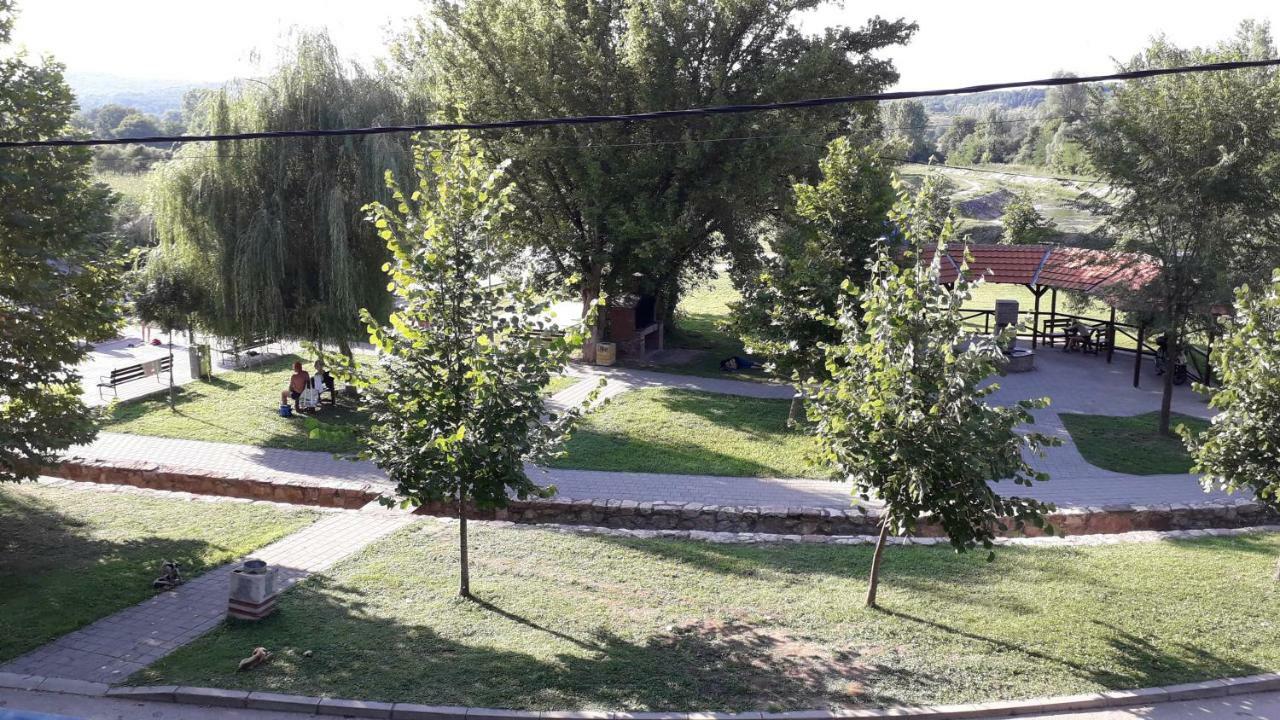 Privatan Smestaj Knjazevac Buitenkant foto